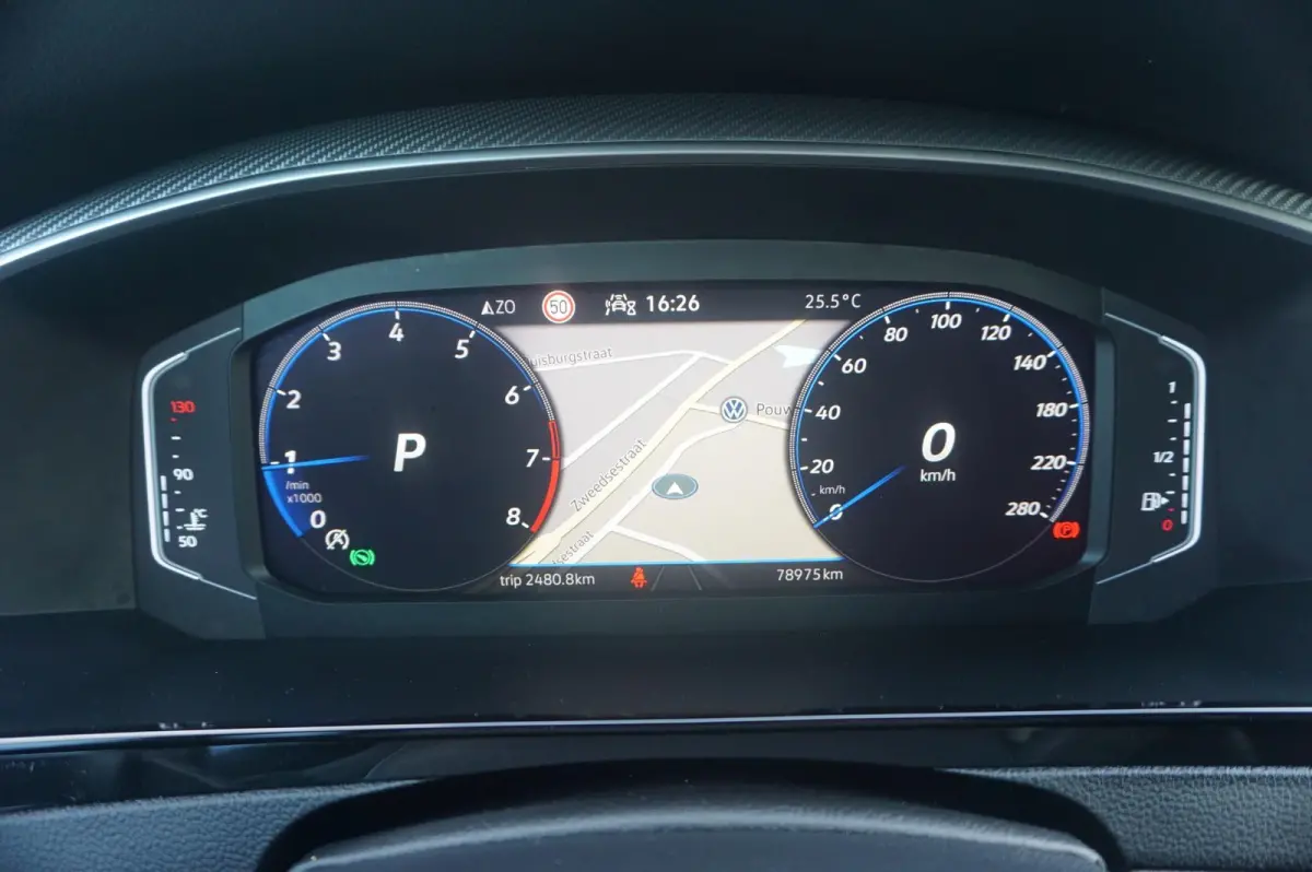 2.0 TSI 190pk DSG R-Line Business+ | Adaptive Cruise | Achterbank Verwarmd | Navigatie