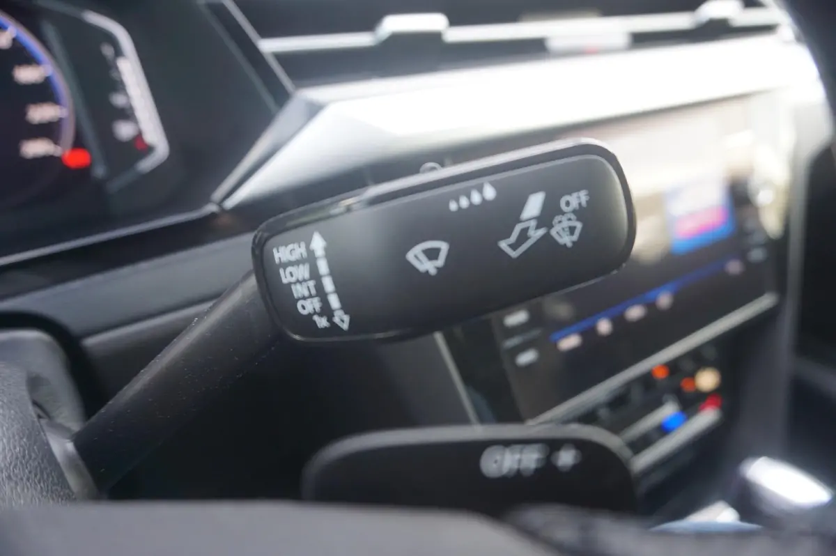 2.0 TSI 190pk DSG R-Line Business+ | Adaptive Cruise | Achterbank Verwarmd | Navigatie