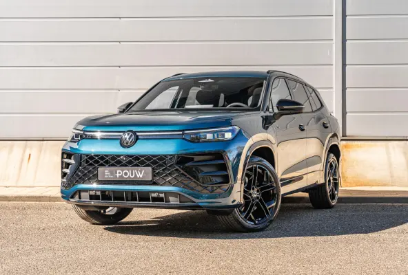 1.5 eHybrid 204pk R-Line Edition | Black Style Pakket | Panoramadak