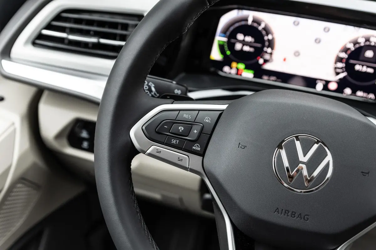1.5 eHybrid 245pk L2 Bulli Edition | Velgen 19'' | Soundsysteem ''Harman Kardon''