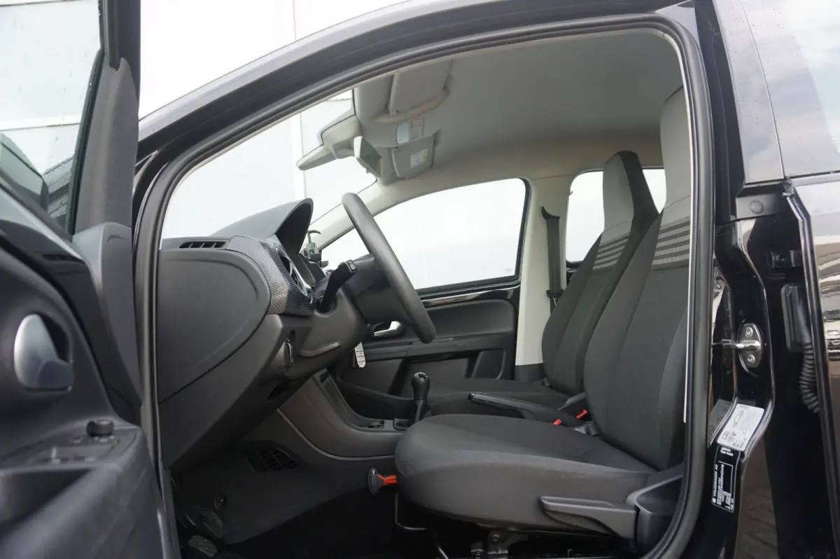 up! 1.0 60pk Move up! | Bluetooth | Parkeersensor Achter | Cruise Control