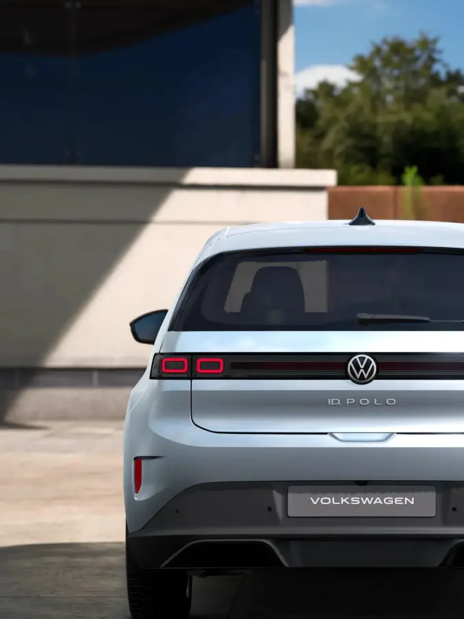 211pk Life First Edition 52 kWh | 17" Velgen | Stoelverwarming
