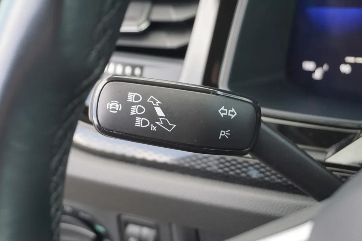 1.0 TSI 95pk Life | Apple Carplay & Android Auto | Parkeersensoren V+A | Climatronic