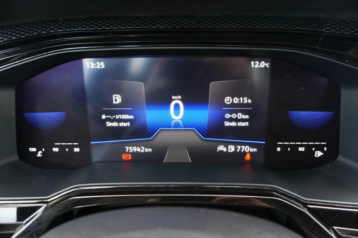 1.0 TSI 95pk Life | Apple Carplay & Android Auto | Parkeersensoren V+A | Climatronic