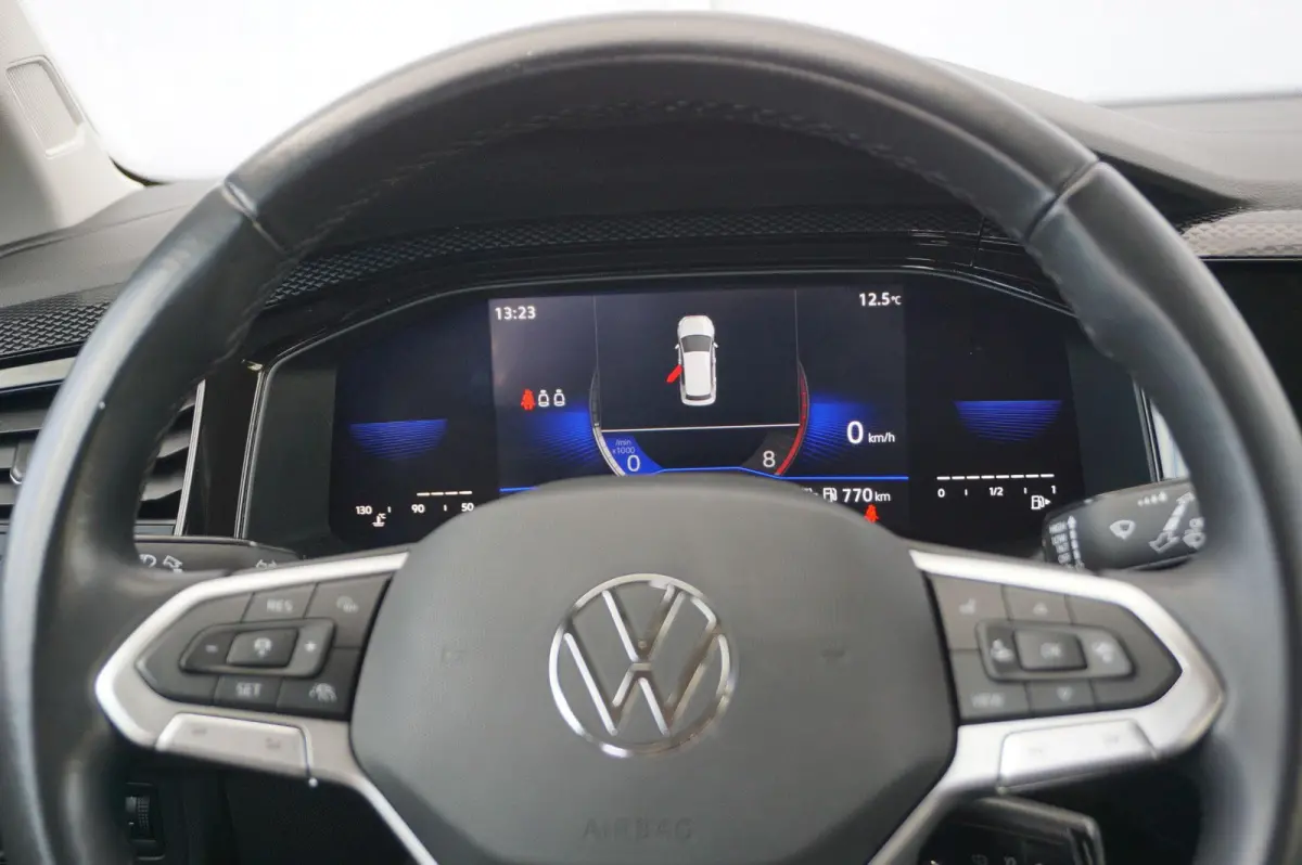 1.0 TSI 95pk Life | Apple Carplay & Android Auto | Parkeersensoren V+A | Climatronic