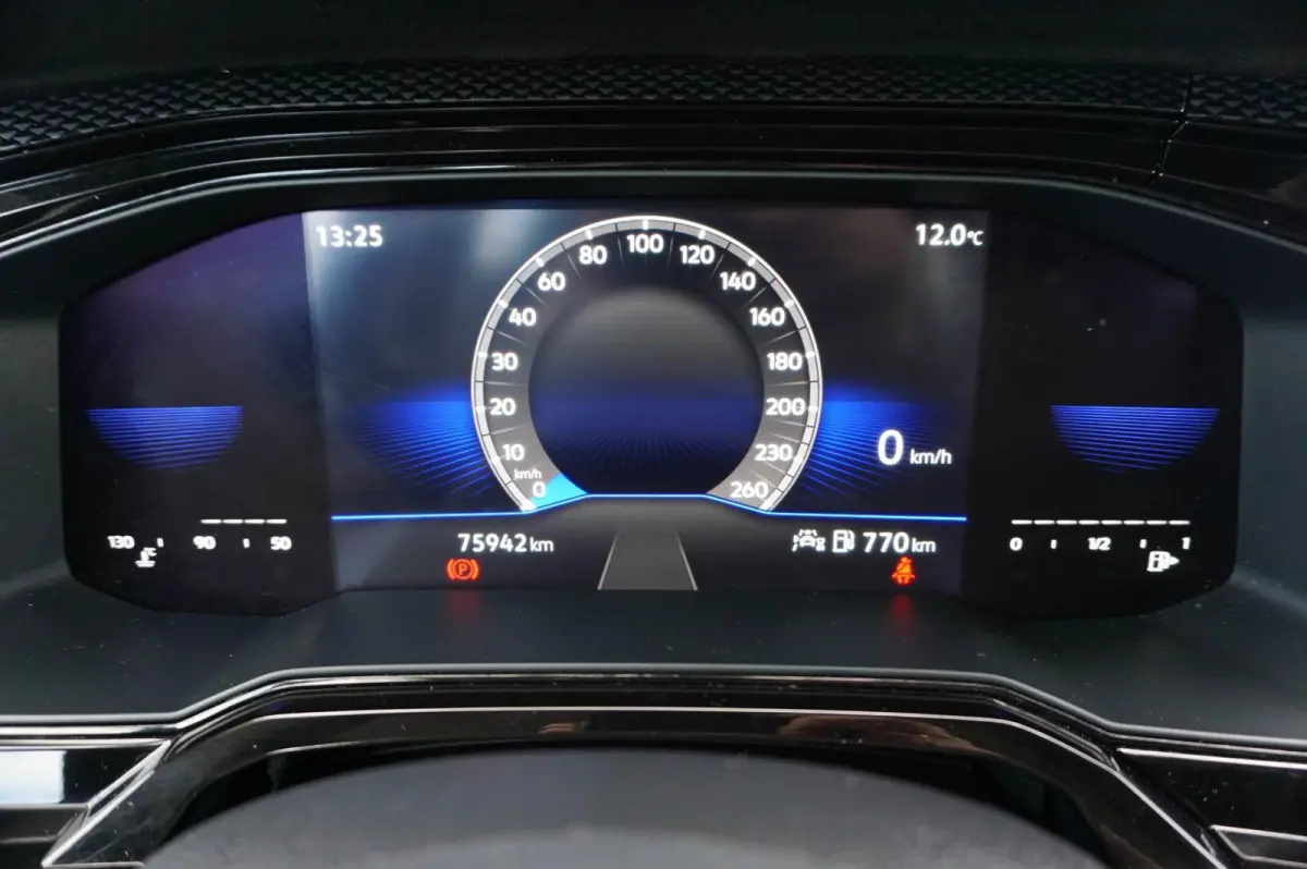 1.0 TSI 95pk Life | Apple Carplay & Android Auto | Parkeersensoren V+A | Climatronic
