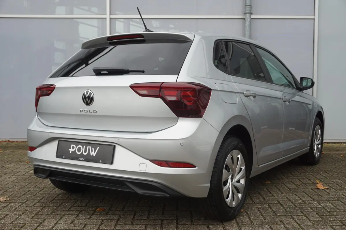 1.0 TSI 95pk Edition | All Season Banden | Getint Glas