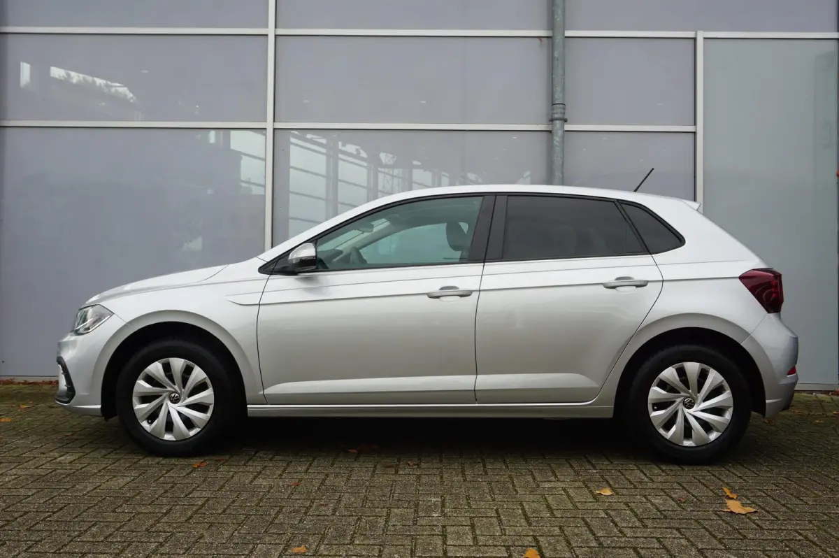1.0 TSI 95pk Edition | All Season Banden | Getint Glas