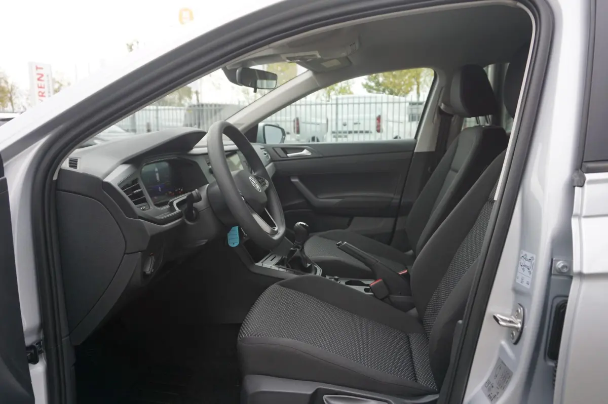 1.0 TSI 95pk Edition | All Season Banden | Getint Glas
