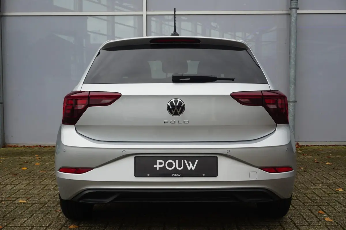 1.0 TSI 95pk Edition | All Season Banden | Getint Glas