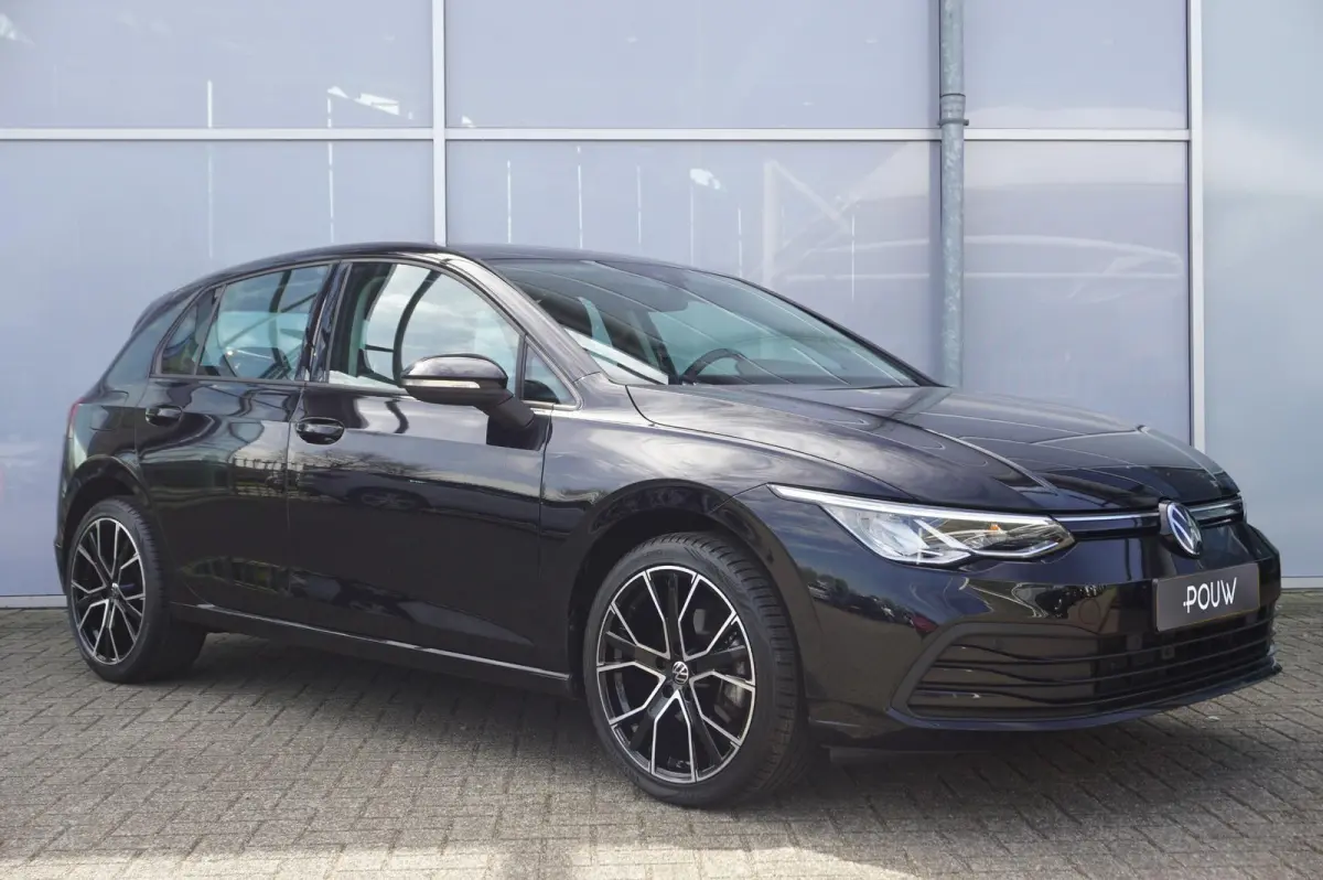 1.0 eTSI 110pk DSG Life | Apple Carplay & Android Auto | Parkeersensoren | Adaptive Cruise