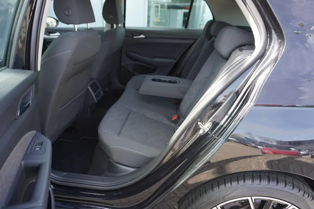 1.0 eTSI 110pk DSG Life | Apple Carplay & Android Auto | Parkeersensoren | Adaptive Cruise