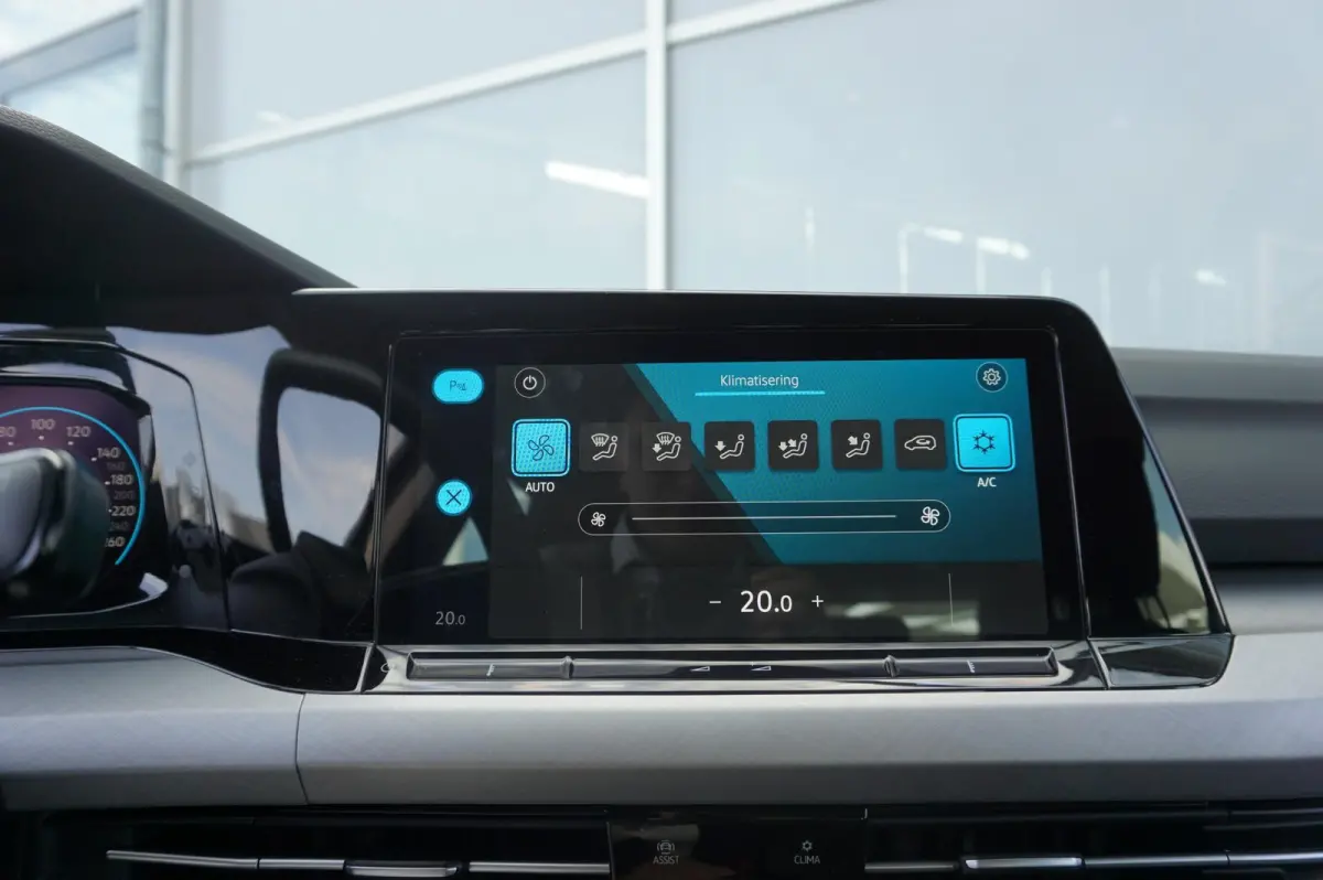 1.0 eTSI 110pk DSG Life | Apple Carplay & Android Auto | Parkeersensoren | Adaptive Cruise