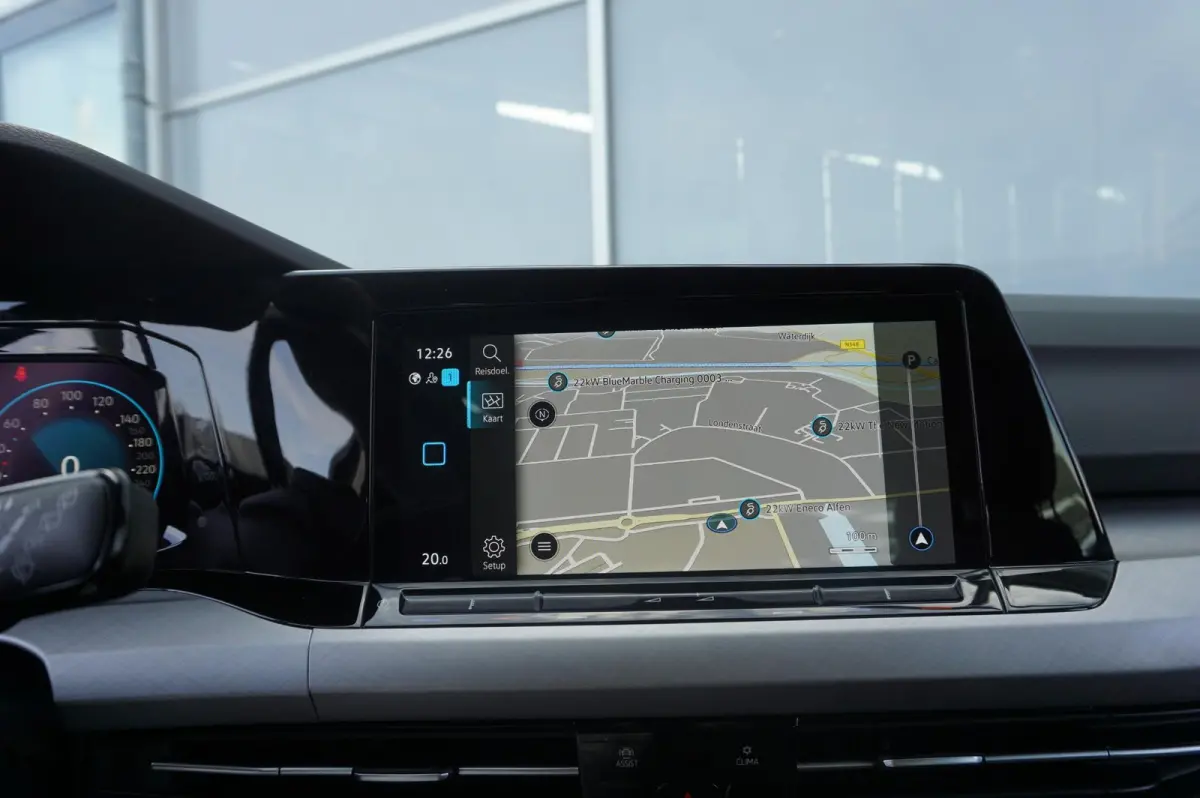 1.0 eTSI 110pk DSG Life | Apple Carplay & Android Auto | Parkeersensoren | Adaptive Cruise