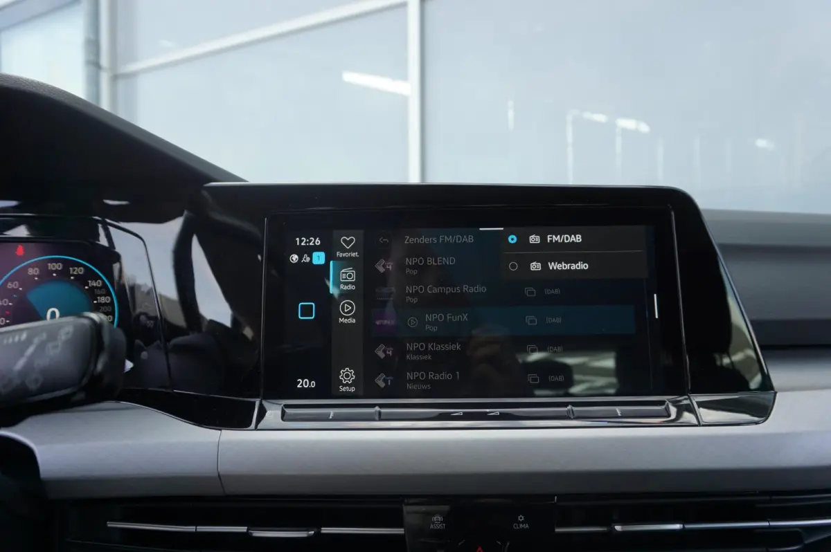 1.0 eTSI 110pk DSG Life | Apple Carplay & Android Auto | Parkeersensoren | Adaptive Cruise