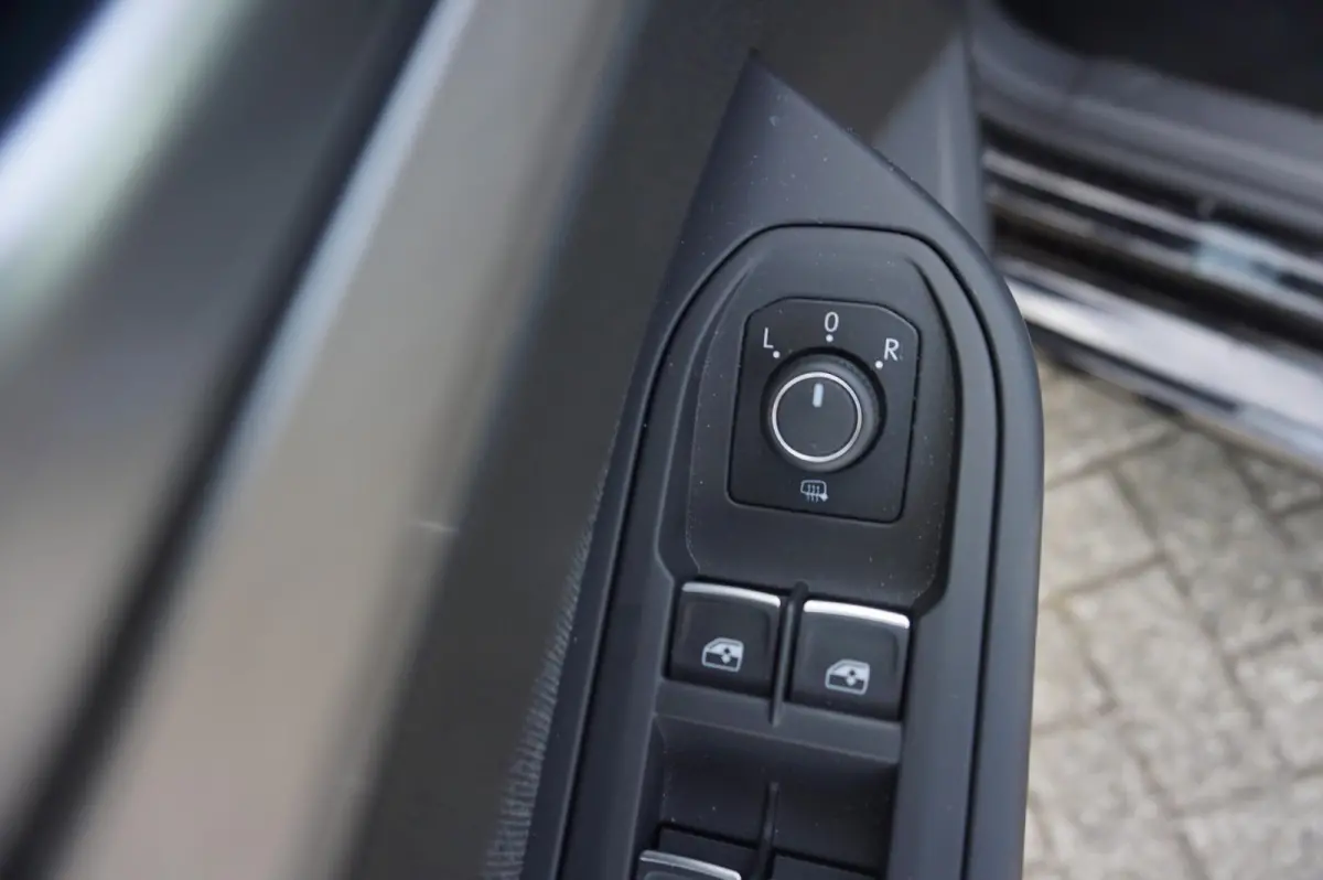 1.0 eTSI 110pk DSG Life | Apple Carplay & Android Auto | Parkeersensoren | Adaptive Cruise