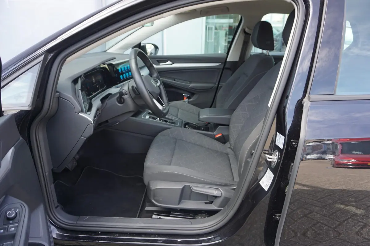 1.0 eTSI 110pk DSG Life | Apple Carplay & Android Auto | Parkeersensoren | Adaptive Cruise