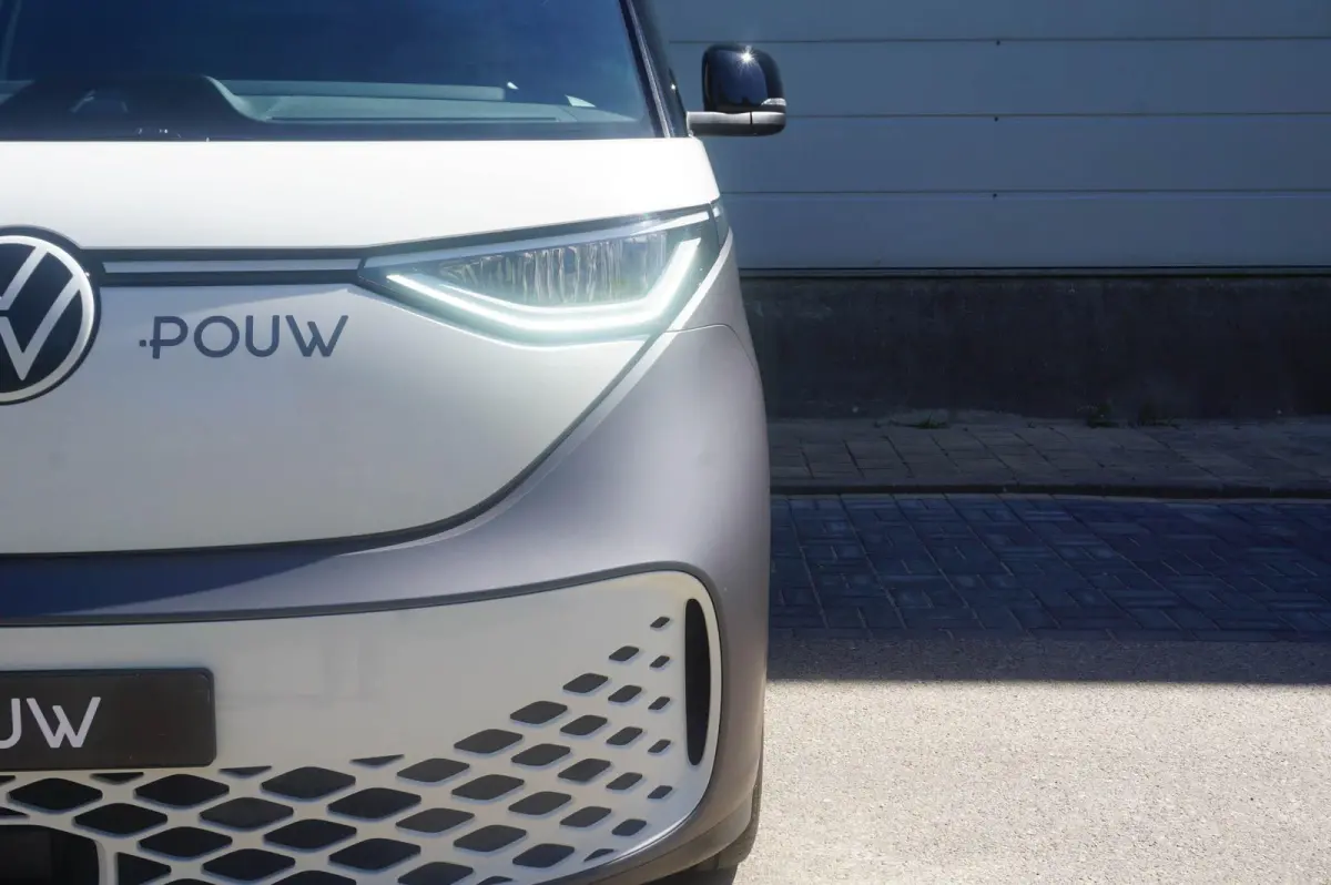 286pk Pro Bulli 86 kWh LWB | Geel Kenteken | Enkele Cabine | Laadvloer | Scheidingswand | Trekhaak