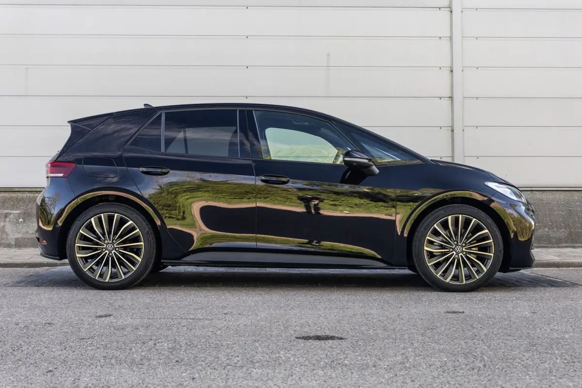 204pk Pro Limited Edition 59 kWh | 20" Velgen | Panoramadak