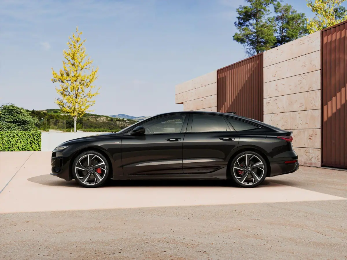 286pk S edition 83 kWh | Trekhaak | 21" Velgen | Rode remklauwen