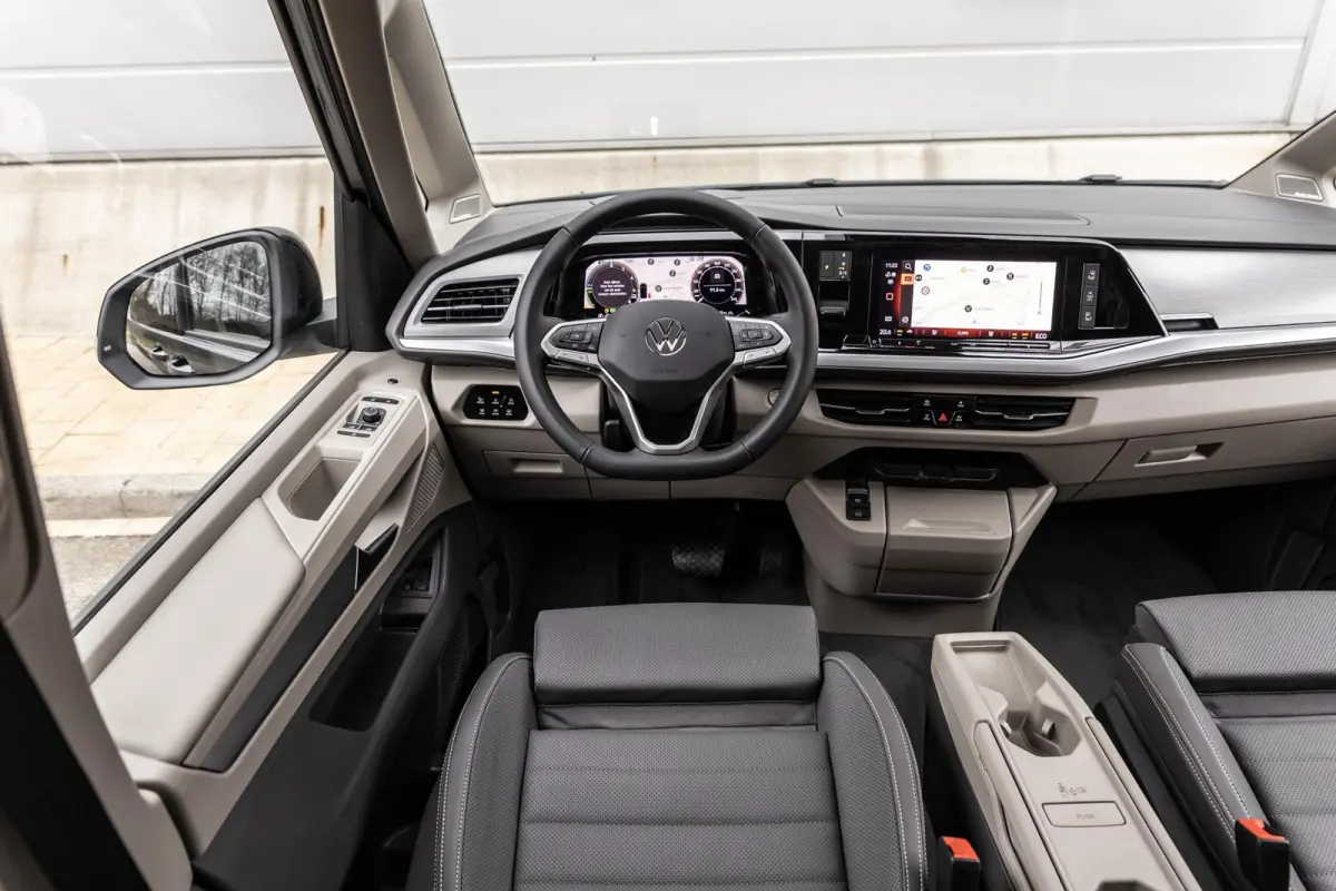 1.5 eHybrid 245pk L2 Bulli Edition | Velgen 19'' | Soundsysteem ''Harman Kardon''