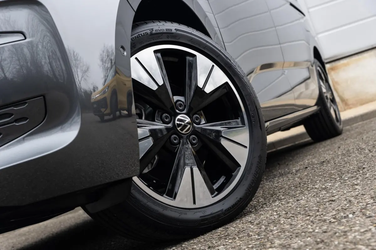 1.5 eHybrid 245pk L2 Bulli Edition | Velgen 19'' | Soundsysteem ''Harman Kardon''