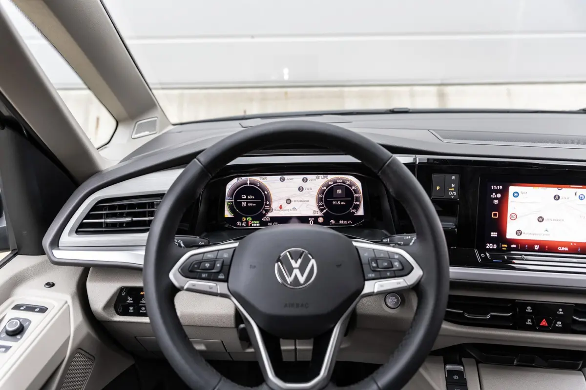 1.5 eHybrid 245pk L2 Bulli Edition | Velgen 19'' | Soundsysteem ''Harman Kardon''