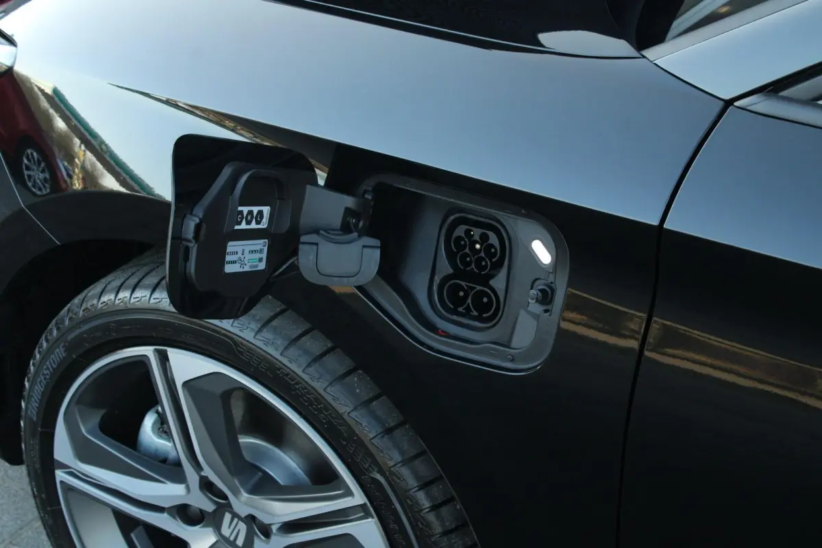 1.5 TSI 204pk e-Hybrid FR PHEV First Edition | 18" Velgen