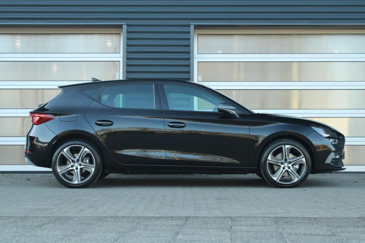 1.5 TSI 204pk e-Hybrid FR PHEV First Edition | 18" Velgen