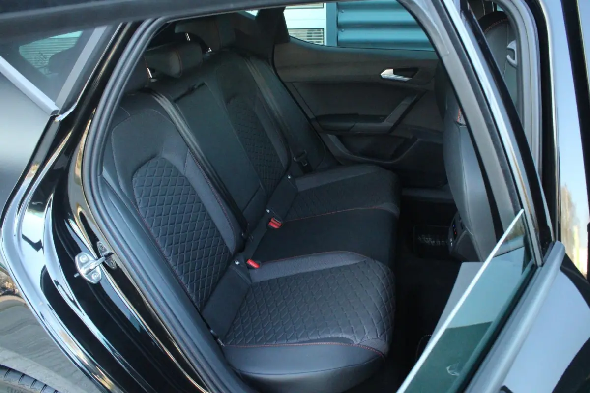 1.5 TSI 204pk e-Hybrid FR PHEV First Edition | 18" Velgen