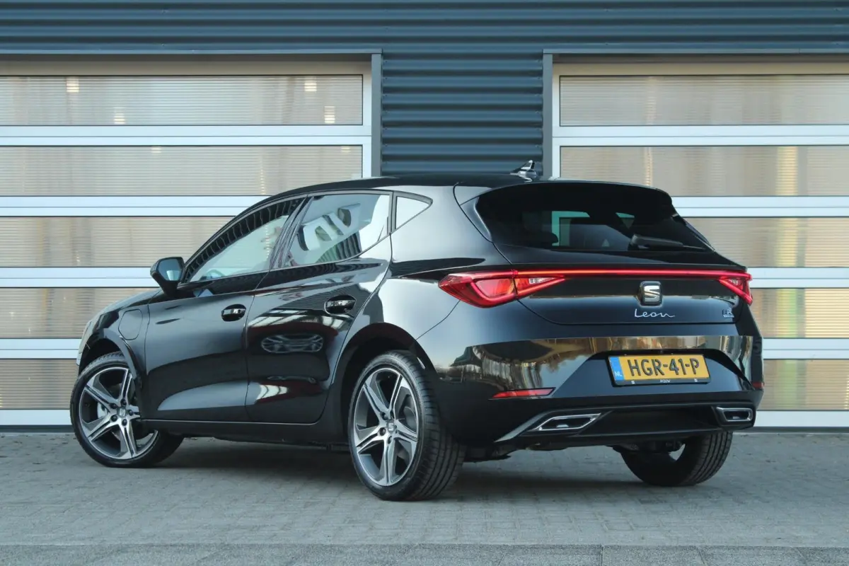 1.5 TSI 204pk e-Hybrid FR PHEV First Edition | 18" Velgen