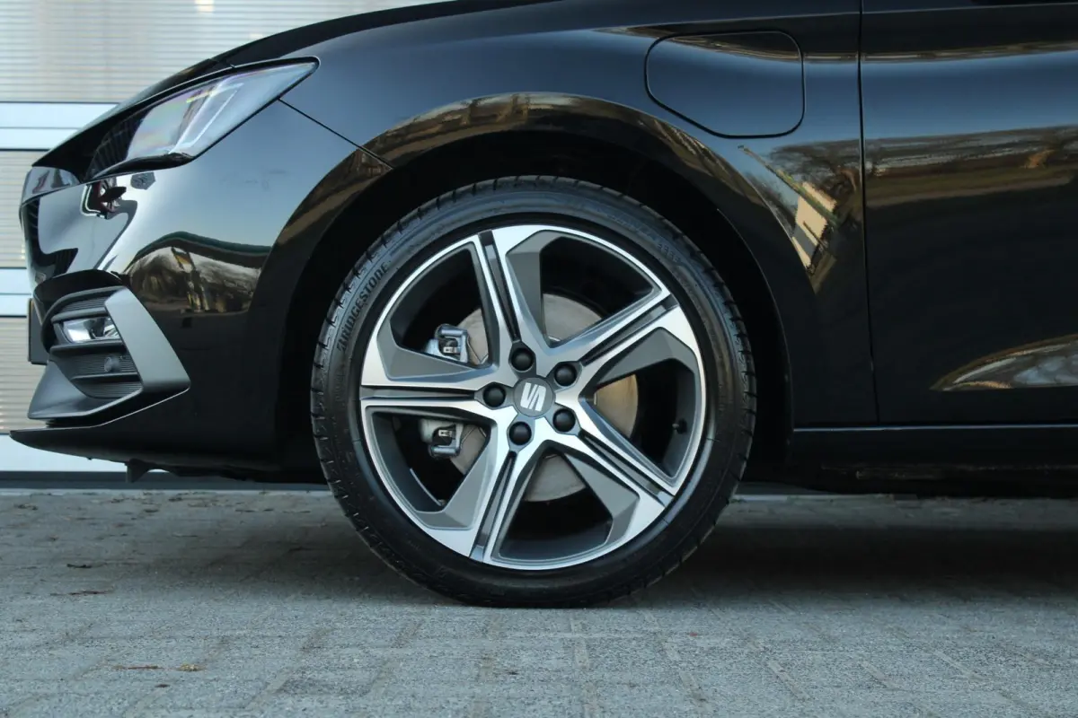 1.5 TSI 204pk e-Hybrid FR PHEV First Edition | 18" Velgen