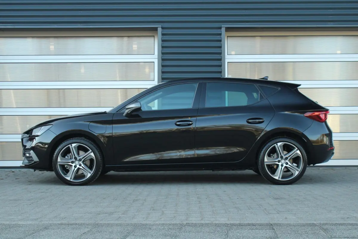1.5 TSI 204pk e-Hybrid FR PHEV First Edition | 18" Velgen