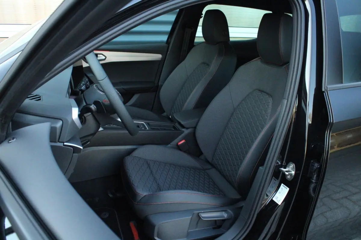 1.5 TSI 204pk e-Hybrid FR PHEV First Edition | 18" Velgen