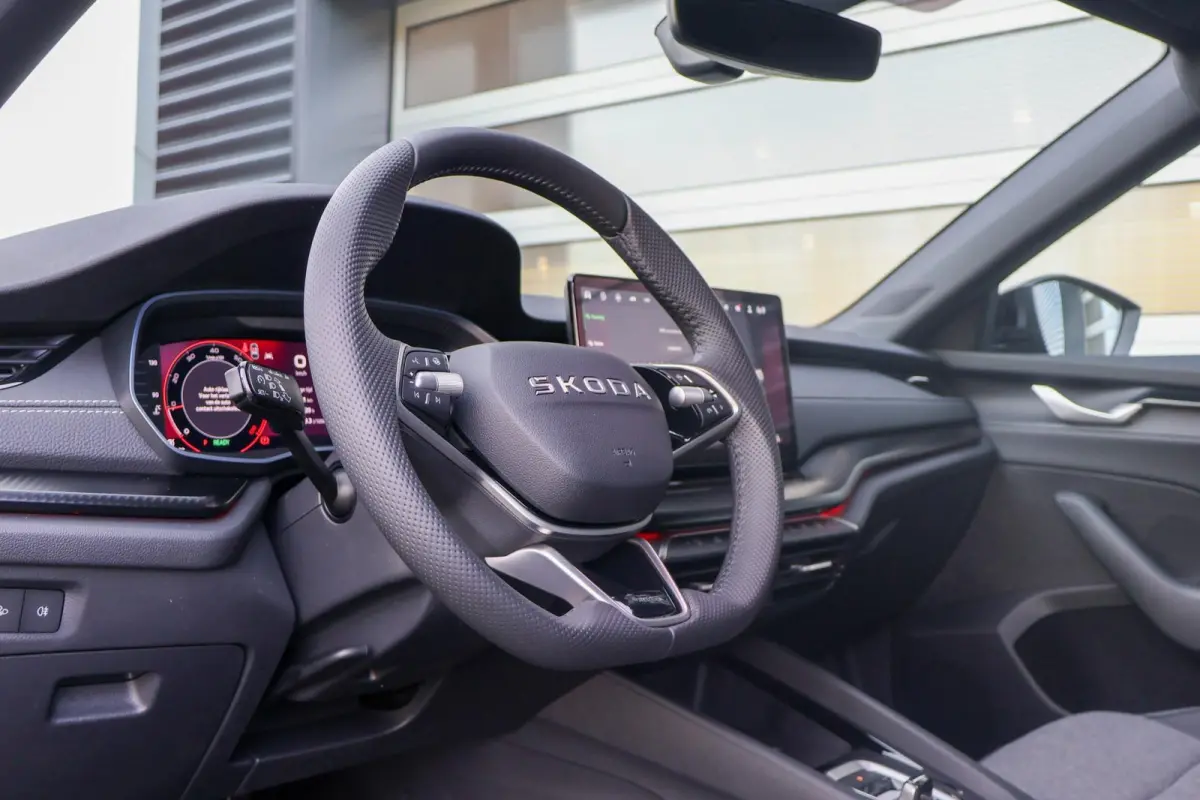 1.5 TSI 150pk MHEV Sportline Tour | 19" Velgen | Exclusieve Kleur