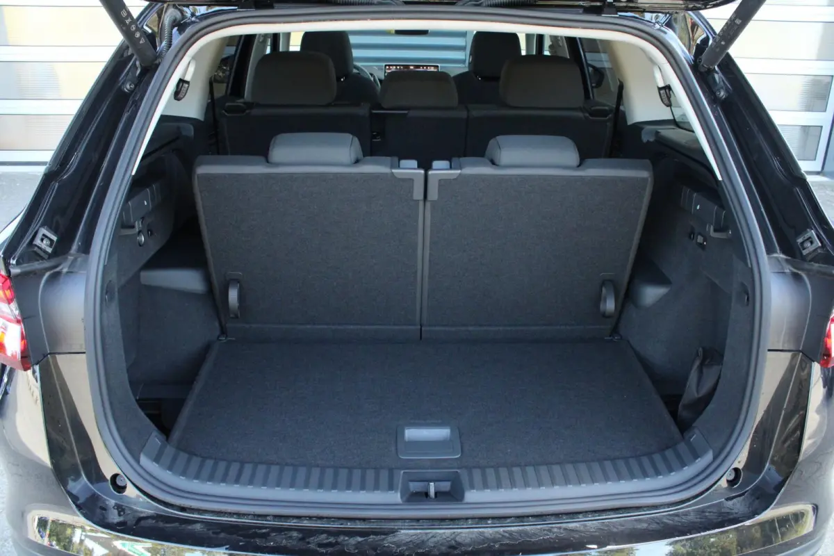 1.5 TSI 150pk MHEV Business Edition 7p. | Panoramadak | LMV 19'' | Trekhaak Uitklapbaar