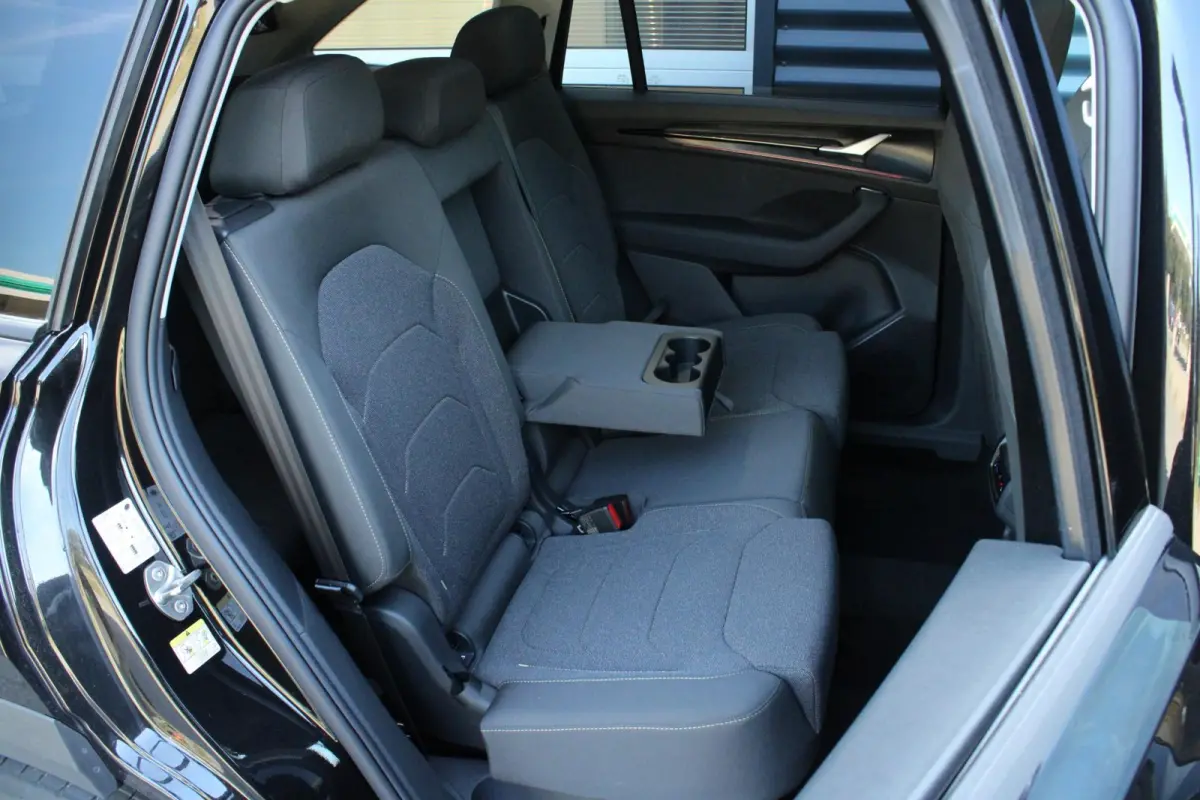 1.5 TSI 150pk MHEV Business Edition 7p. | Panoramadak | LMV 19'' | Trekhaak Uitklapbaar