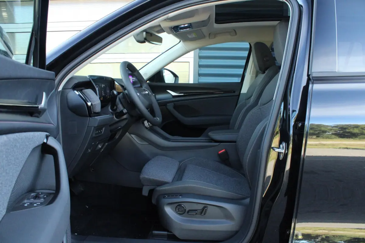 1.5 TSI 150pk MHEV Business Edition 7p. | Panoramadak | LMV 19'' | Trekhaak Uitklapbaar