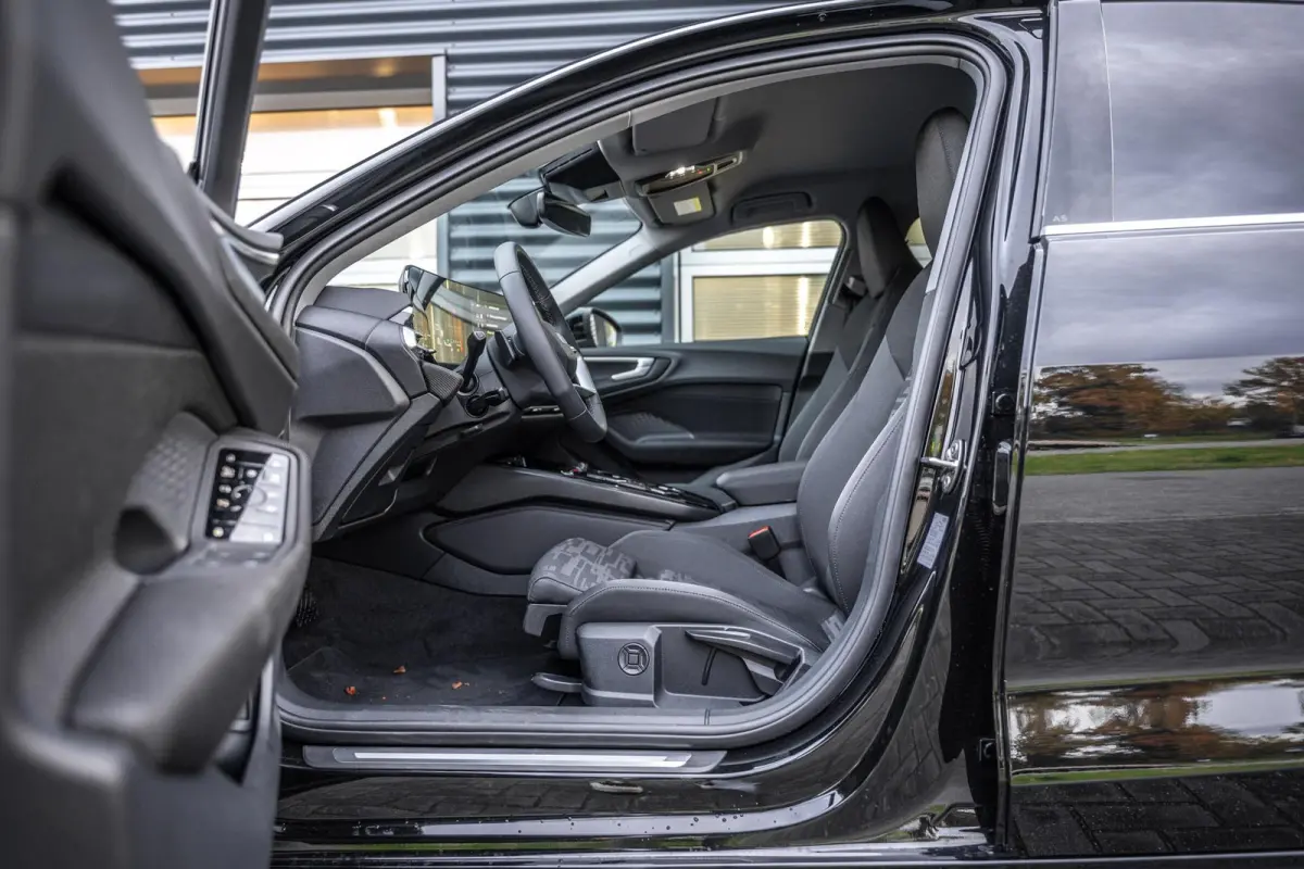 Limousine 2.0 299pk quattro Advanced Edition | Trekhaak Wegklapbaar | Techniek Pakket Plus