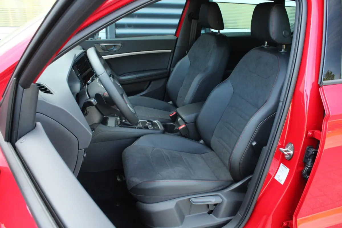 1.5 TSI 150pk DSG FR Business Intense | Safe & Driving Pakket | Afneembare Trekhaak