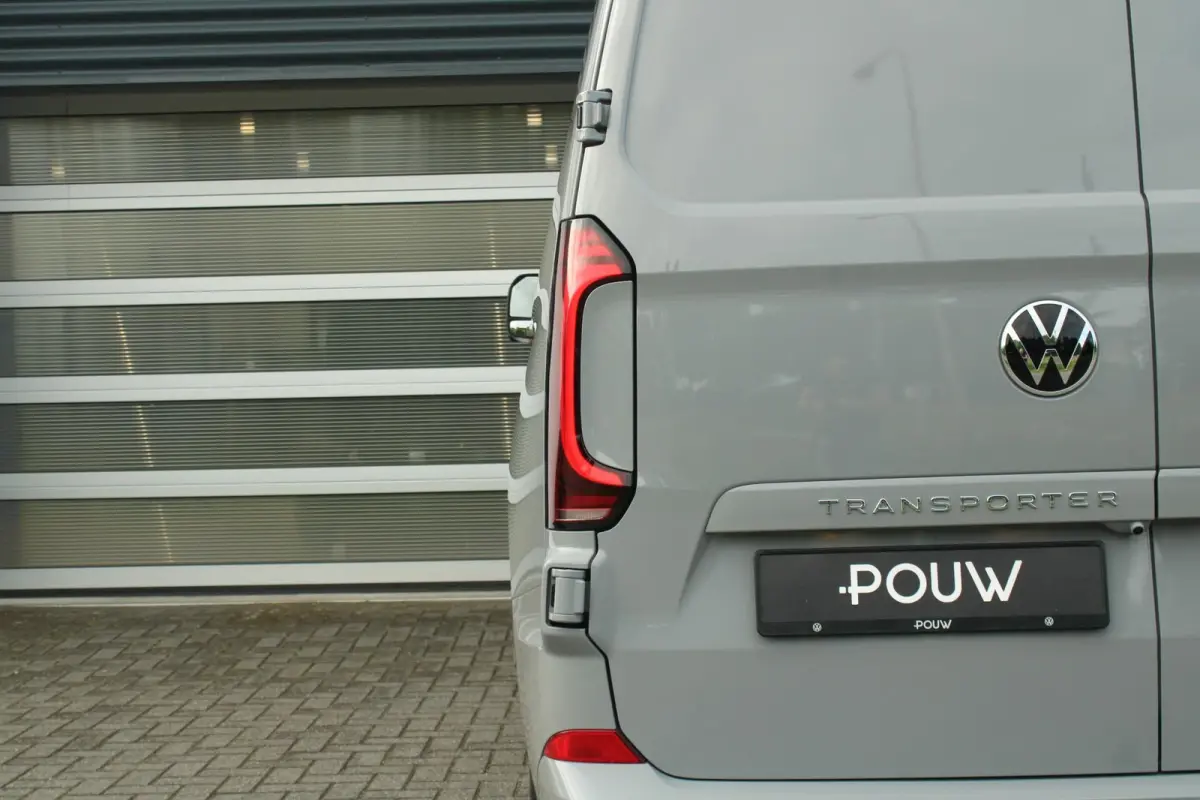 2.5 eHybrid 233pk AUT L2H1 30 Bulli | LMV 19'' | Trekhaak Vast | Houten Laadvloer