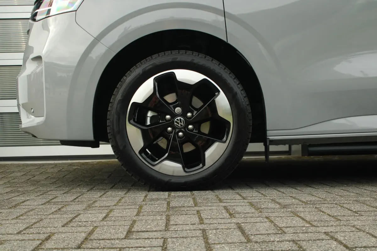 2.5 eHybrid 233pk AUT L2H1 30 Bulli | LMV 19'' | Trekhaak Vast | Houten Laadvloer
