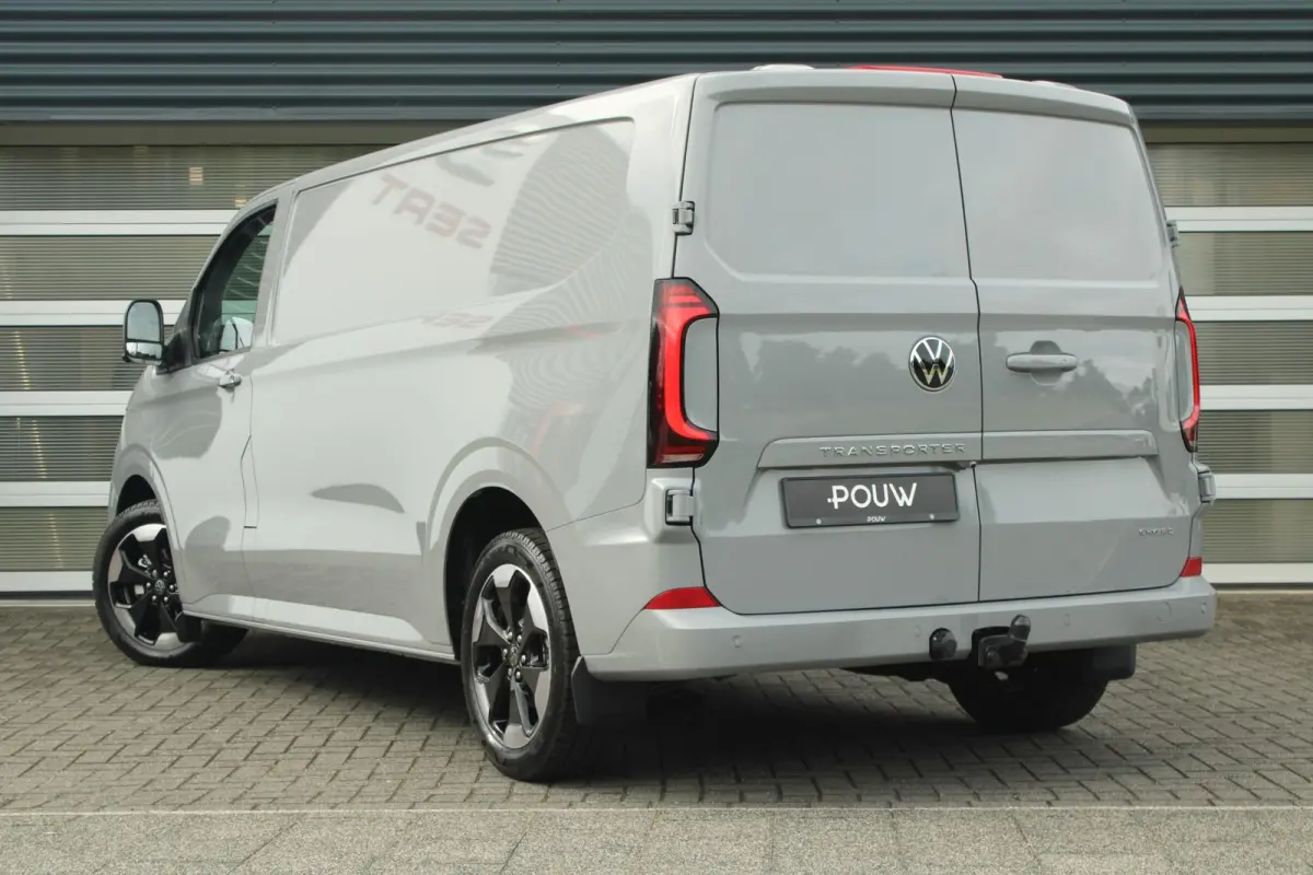 2.5 eHybrid 233pk AUT L2H1 30 Bulli | LMV 19'' | Trekhaak Vast | Houten Laadvloer