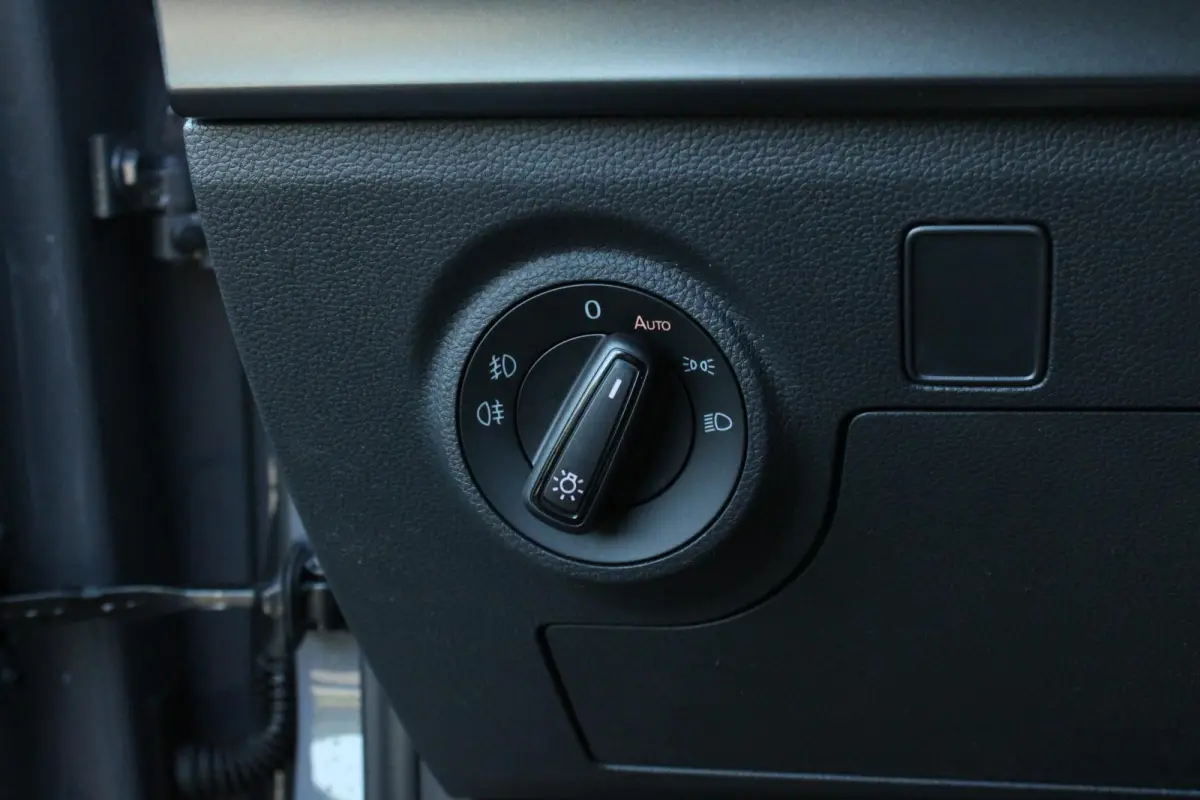 1.0 EcoTSI 95pk FR Business Connect | Panoramadak | Achteruitrijcamera