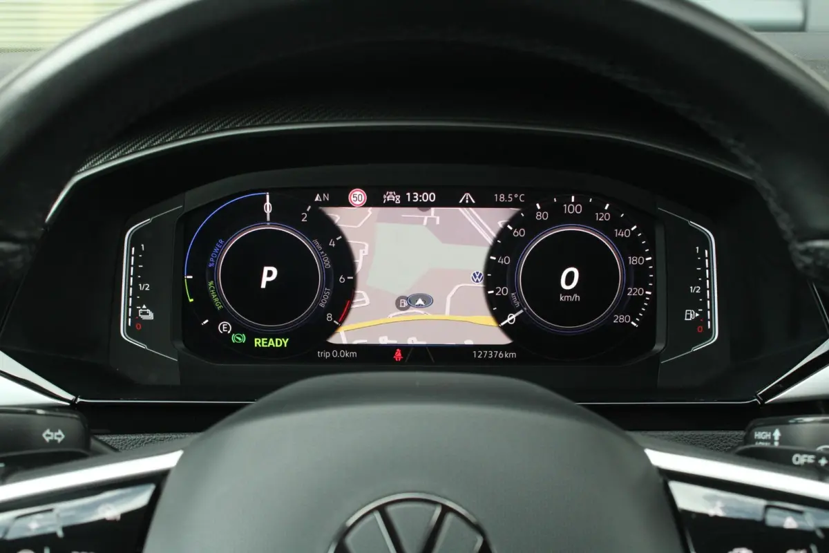 1.4 TSI eHybrid 218pk DSG R-Line Business+ | SoH 91% | Standkachel | Trekhaak | Camera | Navigatie | Apple CarPlay
