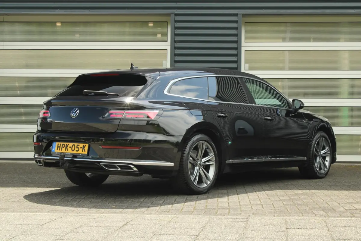 1.4 TSI eHybrid 218pk DSG R-Line Business+ | SoH 91% | Standkachel | Trekhaak | Camera | Navigatie | Apple CarPlay