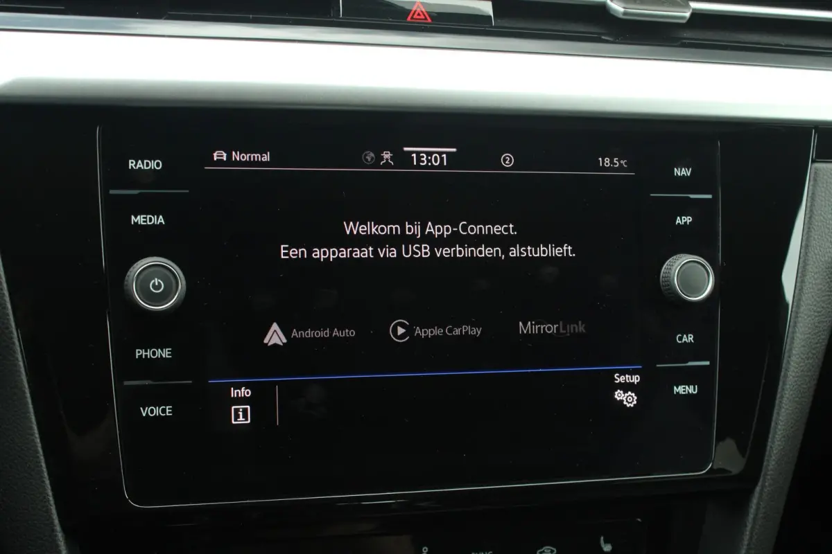 1.4 TSI eHybrid 218pk DSG R-Line Business+ | SoH 91% | Standkachel | Trekhaak | Camera | Navigatie | Apple CarPlay
