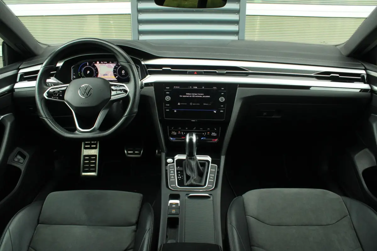 1.4 TSI eHybrid 218pk DSG R-Line Business+ | SoH 91% | Standkachel | Trekhaak | Camera | Navigatie | Apple CarPlay