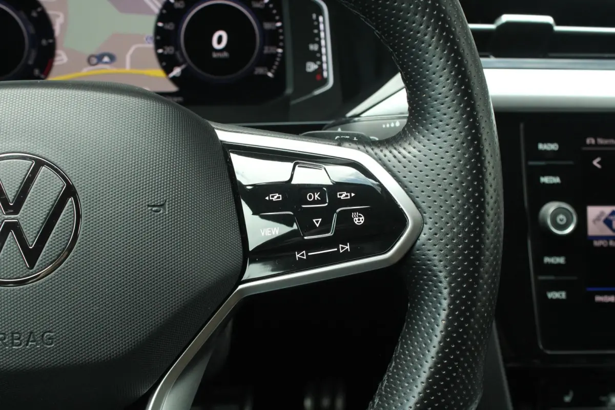 1.4 TSI eHybrid 218pk DSG R-Line Business+ | SoH 91% | Standkachel | Trekhaak | Camera | Navigatie | Apple CarPlay