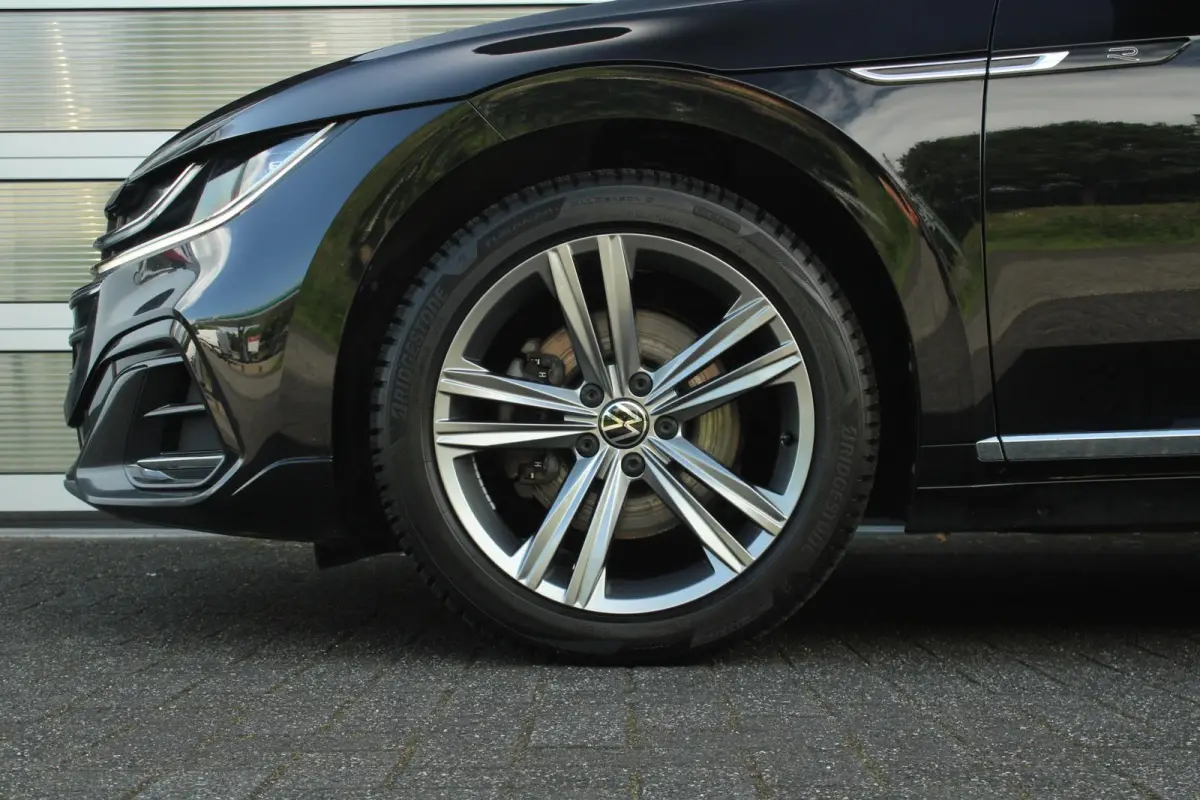1.4 TSI eHybrid 218pk DSG R-Line Business+ | SoH 91% | Standkachel | Trekhaak | Camera | Navigatie | Apple CarPlay